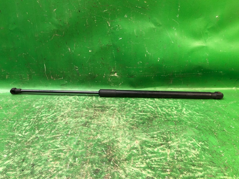 Амортизатор крышки багажника задний левый INFINITI QX30 16-20 904515DA0A Б/У