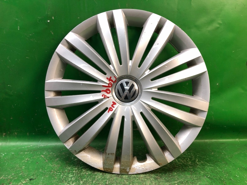 Колпак колесный VOLKSWAGEN PASSAT B7 11-15 2014 Седан 2.5 CBUA 561601147A Б/У