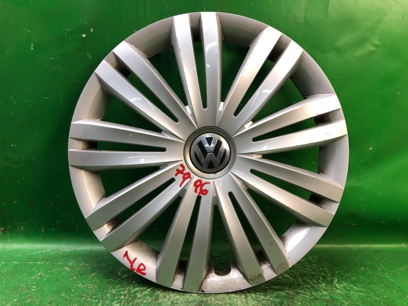Колпак колесный VOLKSWAGEN PASSAT B7 11-15 2014 Седан 2.5 CBUA 561601147A Б/У