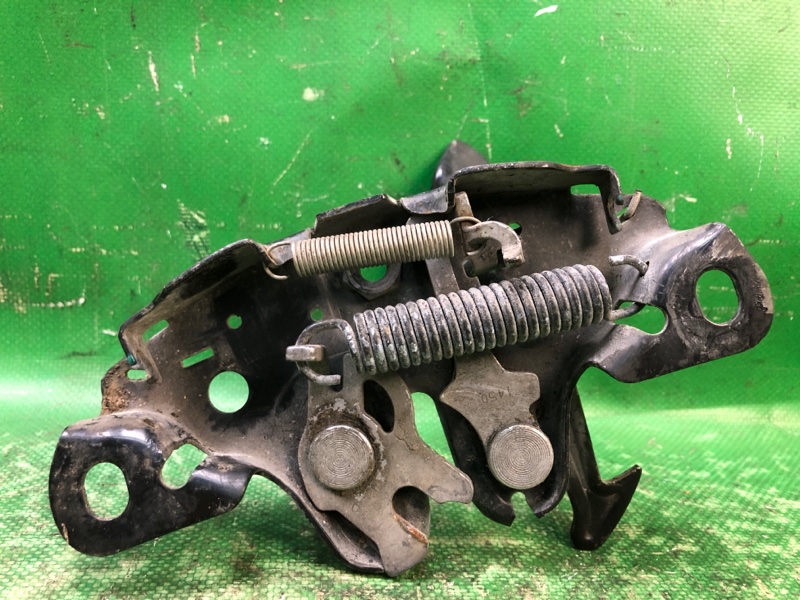 Замок капота NISSAN NV200 USA 13- M20X 2.0 MR20DE