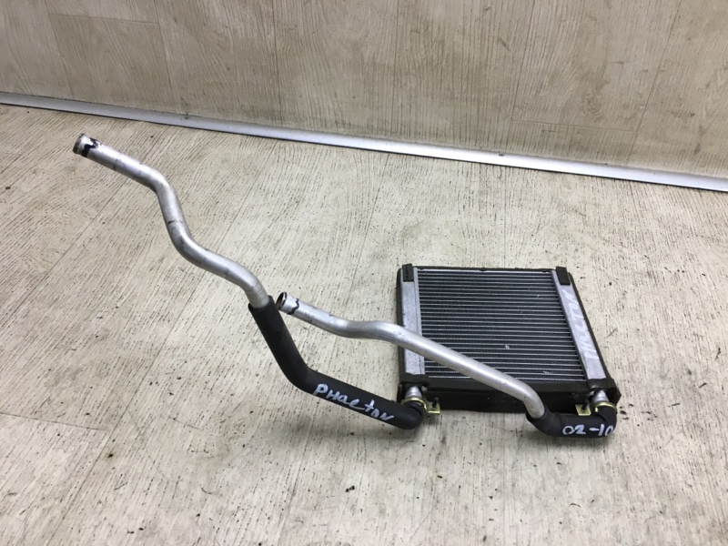 Радиатор печки PHAETON 02-10