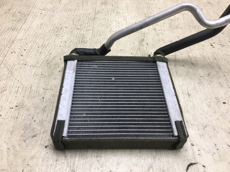 Радиатор печки PHAETON 02-10