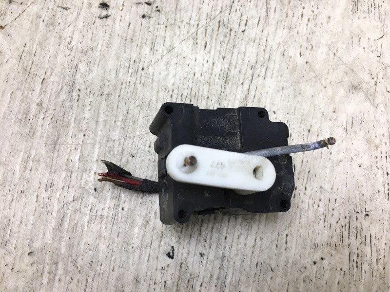 Моторчик заслонки печки VOLKSWAGEN PHAETON 02-10 3D0959311 Б/У