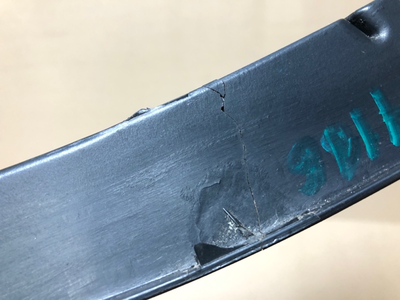 Решетка переднего бампера левая JETTA 05-10 2007 Седан 2.5