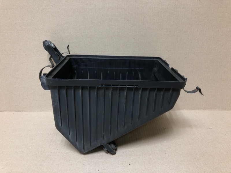 Корпус воздушного фильтра KIA SORENTO XM 09-14 28111-2P100 Б/У