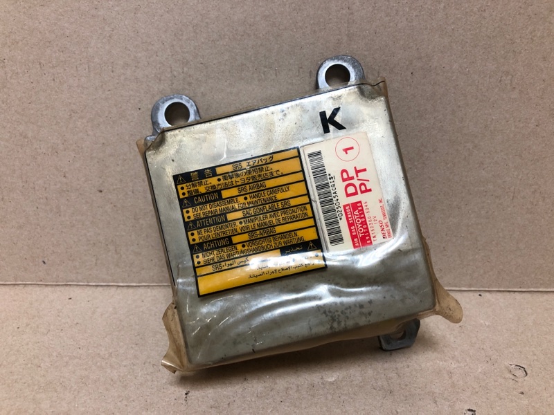 Запчасть блок управления airbag TOYOTA CAMRY 30 02-06 2002 ACV30L 2.4 2AZFE 89170-06180 Б/У Блок управления AIRBAG TOYOTA CAMRY 30 02-06 2002 ACV30L 2.4 2AZFE 89170-06180 Б/У