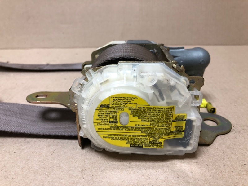 Ремень безопасности передний правый TOYOTA CAMRY 30 02-06 ACV30L 2.4 2AZFE Ремень безопасности передний правый TOYOTA CAMRY 30 02-06 ACV30L 2.4 2AZFE