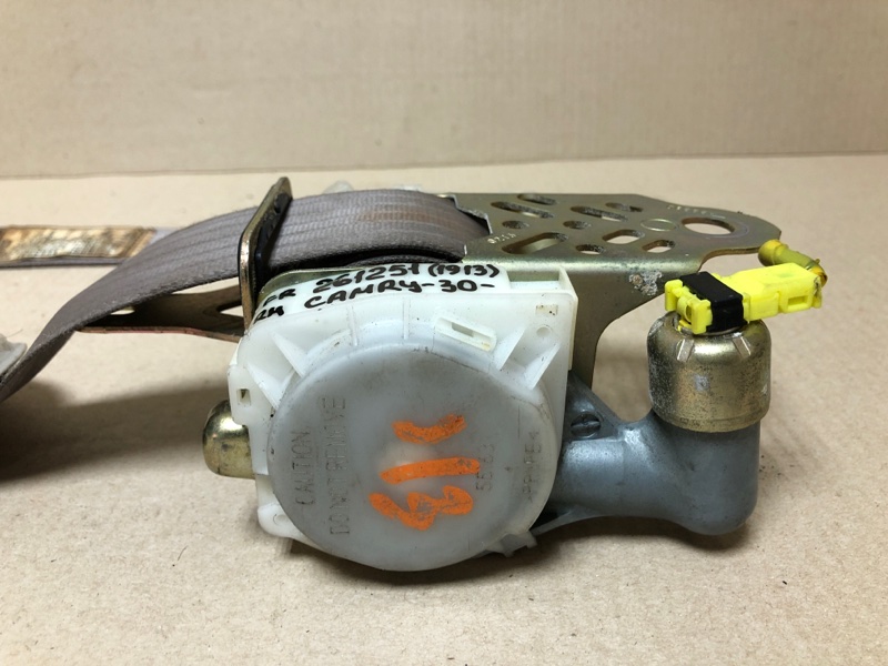 Ремень безопасности передний правый CAMRY 30 02-06 2002 ACV30L 2.4 2AZFE Ремень безопасности передний правый CAMRY 30 02-06 2002 ACV30L 2.4 2AZFE