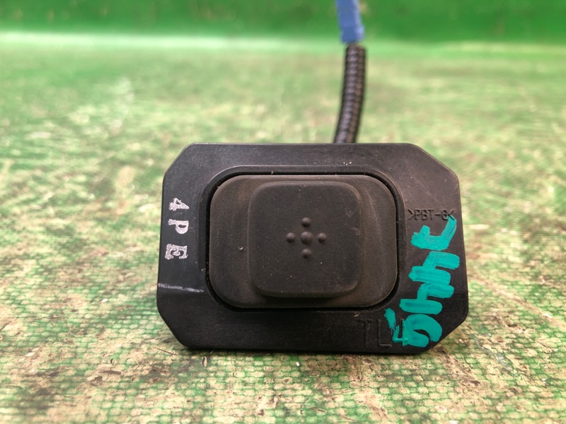 Кнопка открывания багажника наружная ACURA RDX 12-19 38369-TX4-A01 Б/У