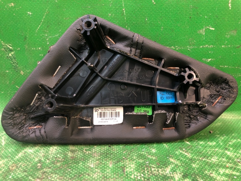 Накладка торпедо центр. INFINITI QX30 16-20