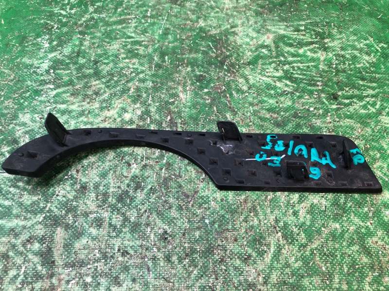 Накладка противотуманной фары передняя правая TOYOTA SOLARA 03-09 Накладка противотуманной фары передняя правая TOYOTA SOLARA 03-09