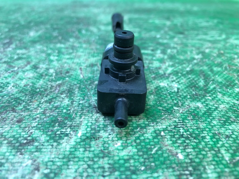 Датчик абсолютного давления (MAP sensor) IS300 99-05 2000 JCE10L 3.0 2JZGE