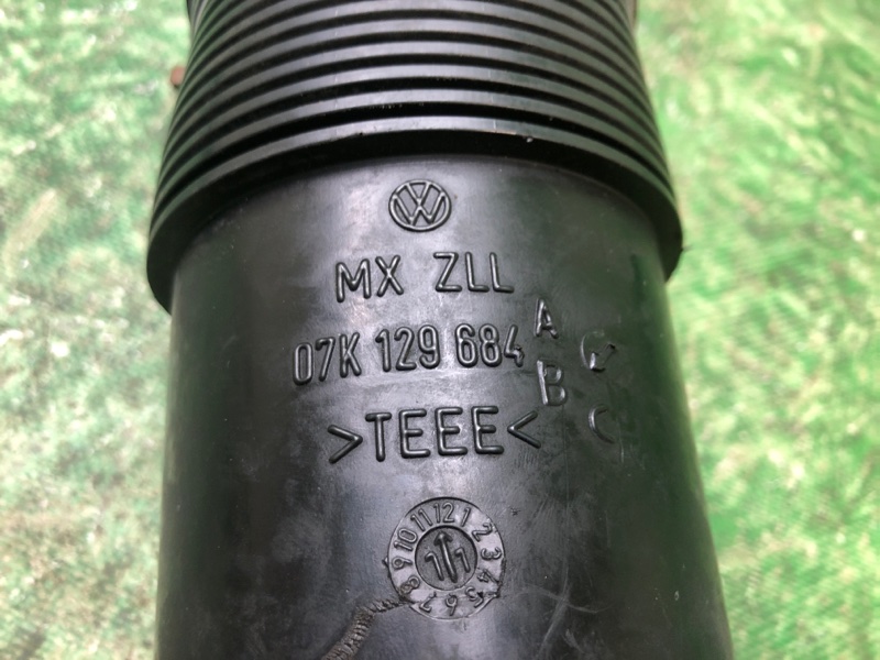 Патрубок воздушного фильтра VOLKSWAGEN PASSAT B7 11-15 Патрубок воздушного фильтра VOLKSWAGEN PASSAT B7 11-15