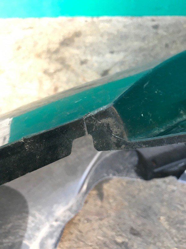 Бампер задний COROLLA E170 13-19 Седан