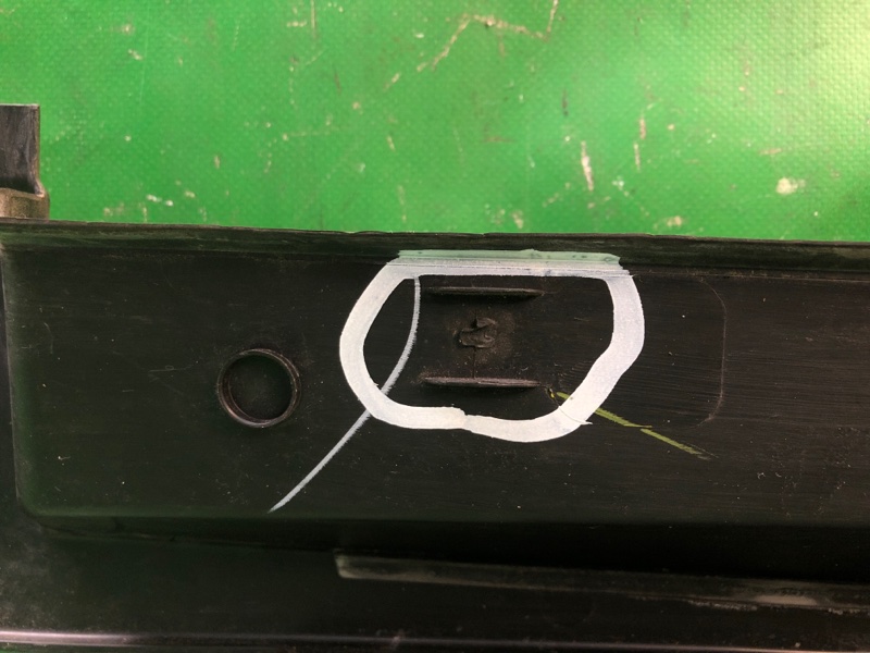 Накладка крыла левая Q5 08-16 Накладка крыла левая Q5 08-16