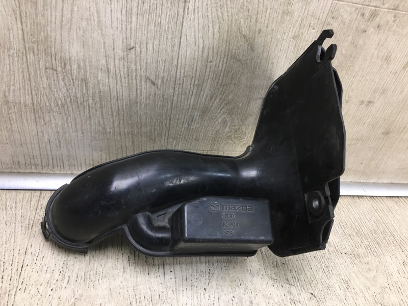 Воздухозаборник MAZDA CX-7 06-12 L33D-13-200A Б/У