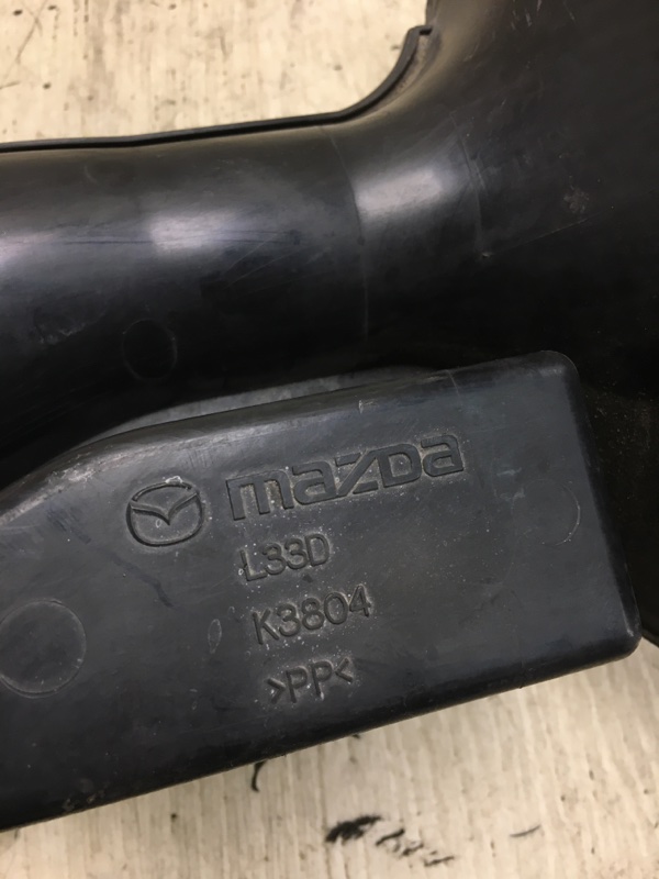 Воздухозаборник CX-7 06-12