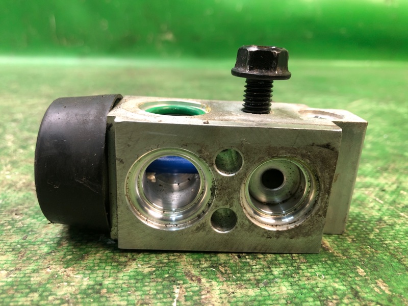 Клапан кондиционера HYUNDAI SONATA YF 10-14 97626-4R000 Б/У