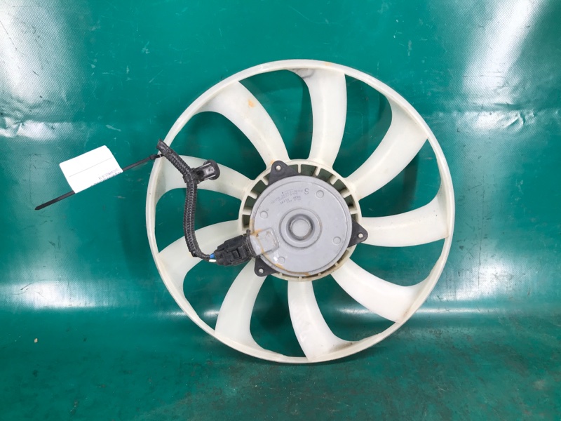 Вентилятор радиатора кондиционера TOYOTA PRIUS 16- Вентилятор радиатора кондиционера TOYOTA PRIUS 16-