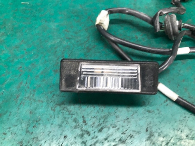 Кнопка открывания багажника наружная Q50 15-20