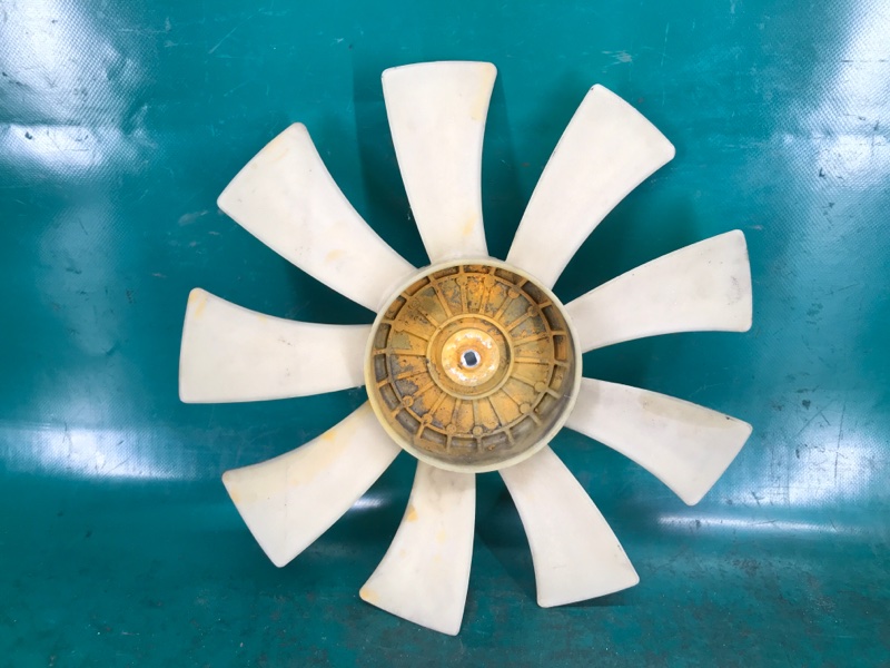 Крыльчатка вентилятора основного радиатора правая ECLIPSE 05-08