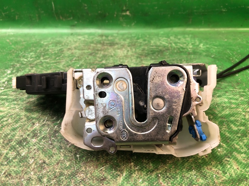 Замок двери передний правый SUBARU FORESTER SG 02-07 Замок двери передний правый SUBARU FORESTER SG 02-07