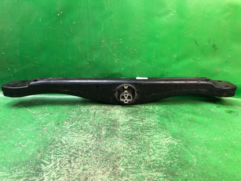 Балка под КПП CAYENNE 10-18