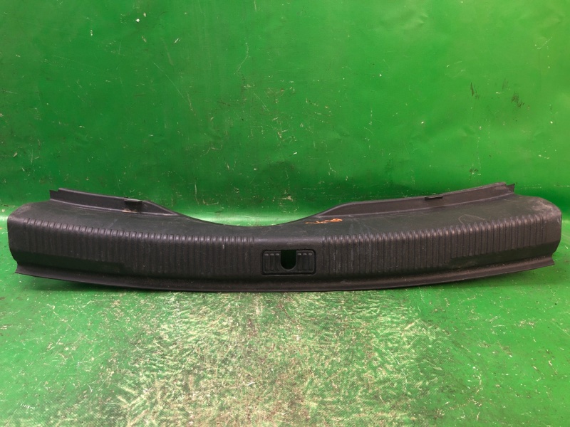 Накладка на порог багажника AUDI A6 (C7) 11-18 4G5 863 471 B Б/У