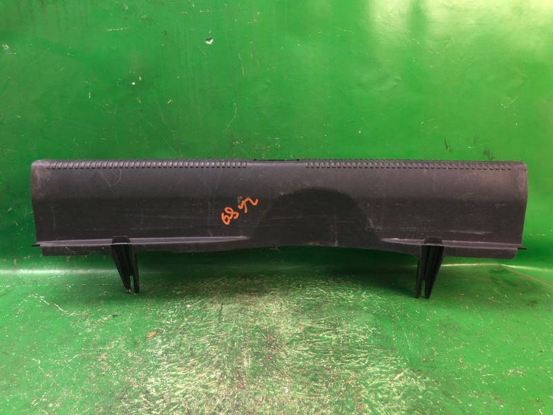 Накладка на порог багажника A6 (C7) 11-18