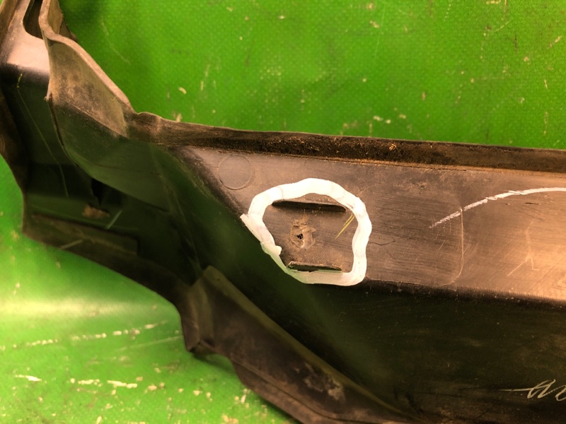 Накладка крыла передняя правая Q5 08-16