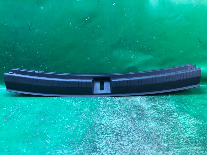 Накладка на порог багажника VOLKSWAGEN TIGUAN 08-17 5NN 863 459 Б/У