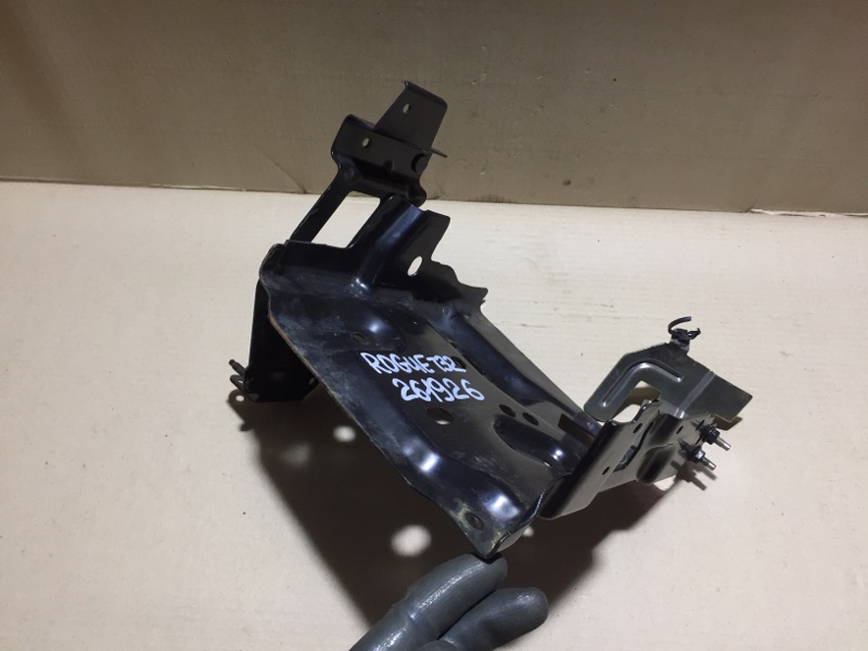 Полка аккумулятора X-TRAIL/ROGUE T32 13-20