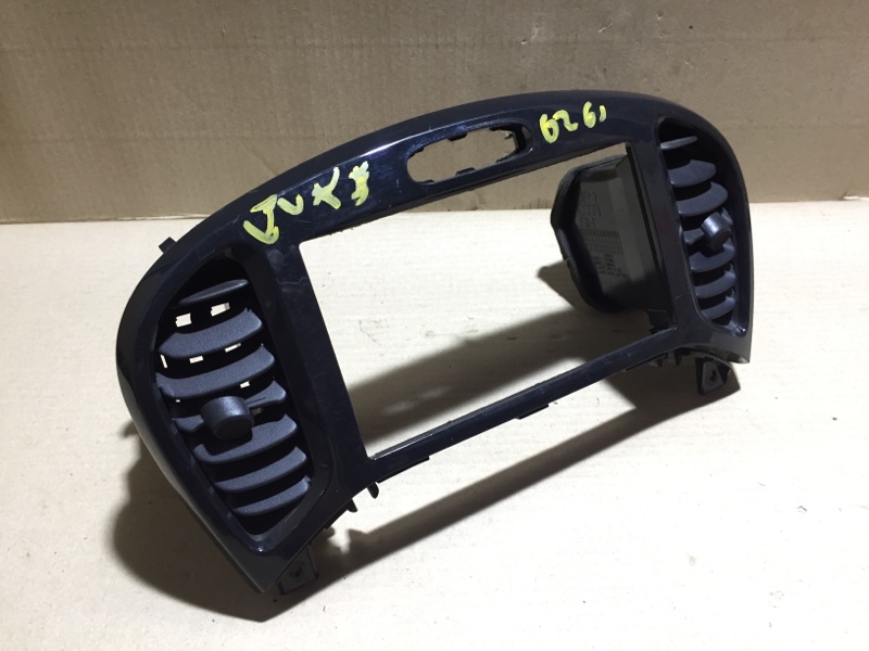 Накладка торпедо под магнитолу JUKE 10-19 F15