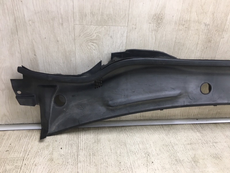 Пластик под лобовое стекло / Жабо CAMRY 40 06-11