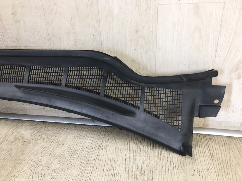 Пластик под лобовое стекло / Жабо TOYOTA CAMRY 40 06-11