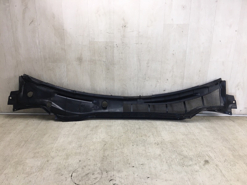 Пластик под лобовое стекло / Жабо CAMRY 40 06-11