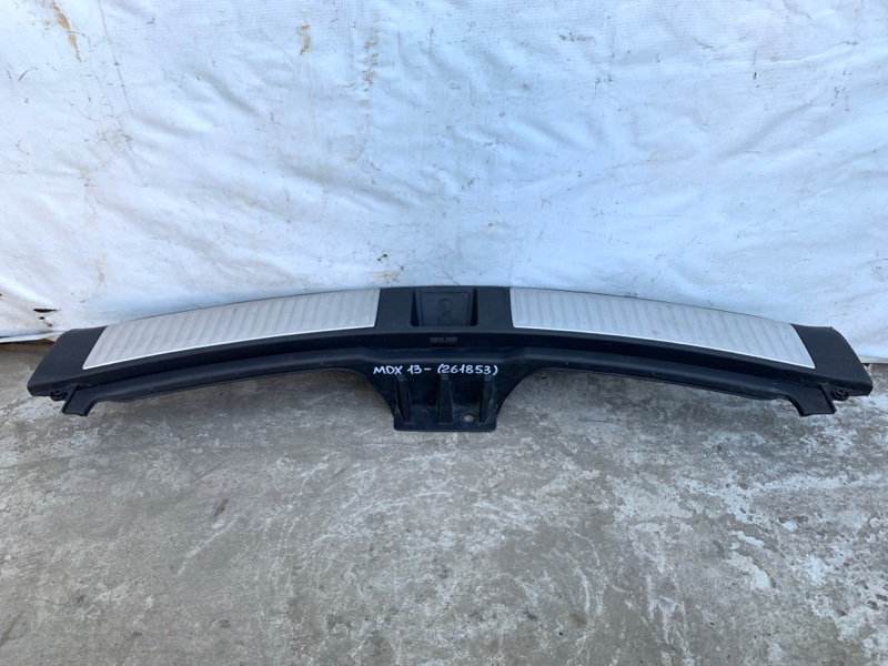 Накладка на порог багажника ACURA MDX (YD3) 13-21 84675-TZ5-A12ZB Б/У