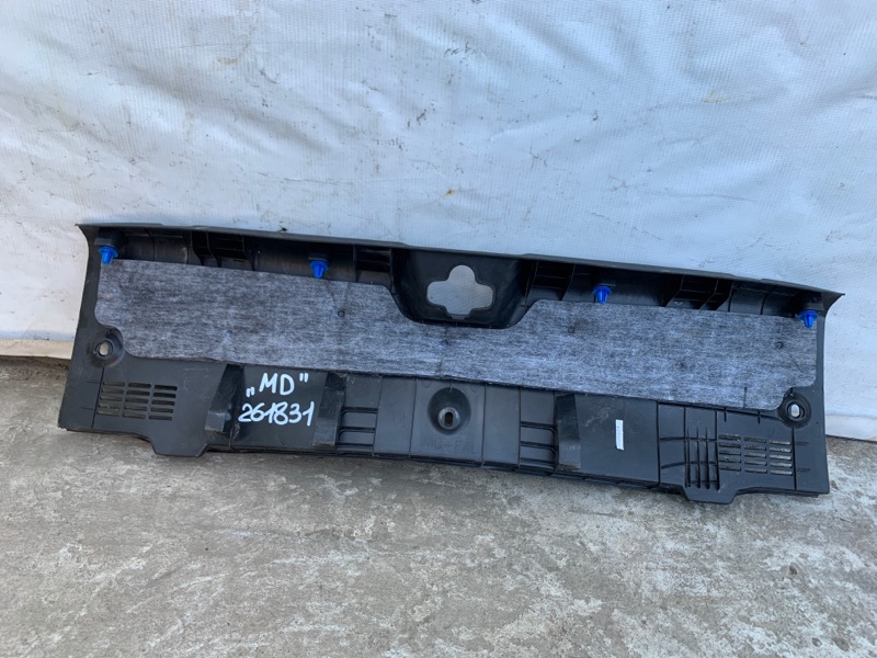 Накладка панели багажника внутренняя ELANTRA MD 10-15 2015 Седан 1.8 Накладка панели багажника внутренняя ELANTRA MD 10-15 2015 Седан 1.8