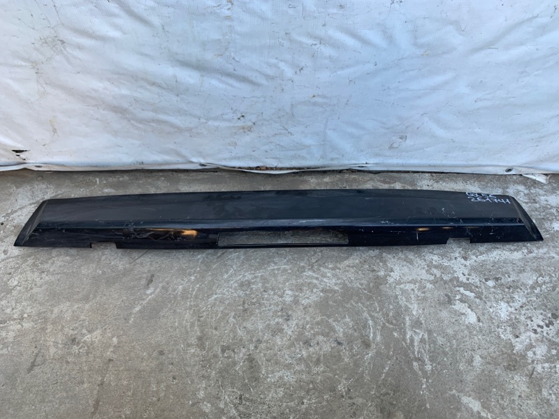 Запчасть спойлер крышки багажника NISSAN QX56 / TITAN / ARMADA 04-16 96030-7S010 Б/У Спойлер крышки багажника NISSAN QX56 / TITAN / ARMADA 04-16 96030-7S010 Б/У