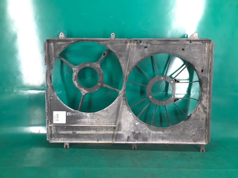 Запчасть диффузор вентилятора основного радиатора MITSUBISHI ENDEAVOR 03-11 MR968066 Б/У Диффузор вентилятора основного радиатора MITSUBISHI ENDEAVOR 03-11 MR968066 Б/У