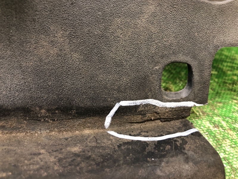 Пластик под лобовое стекло / Жабо 300 04-10 2008 Седан 3.5 EGG