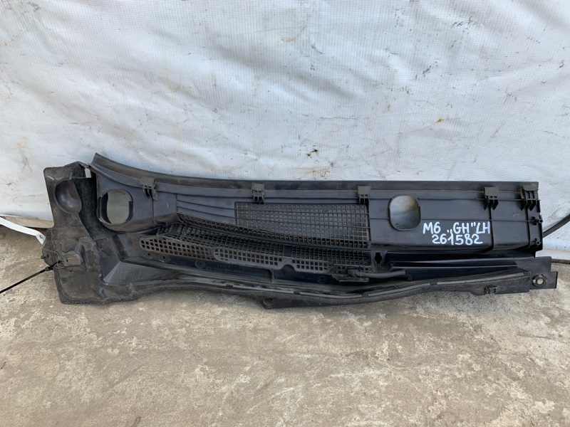 Пластик под лобовое стекло / Жабо левый 6 GH 07-12