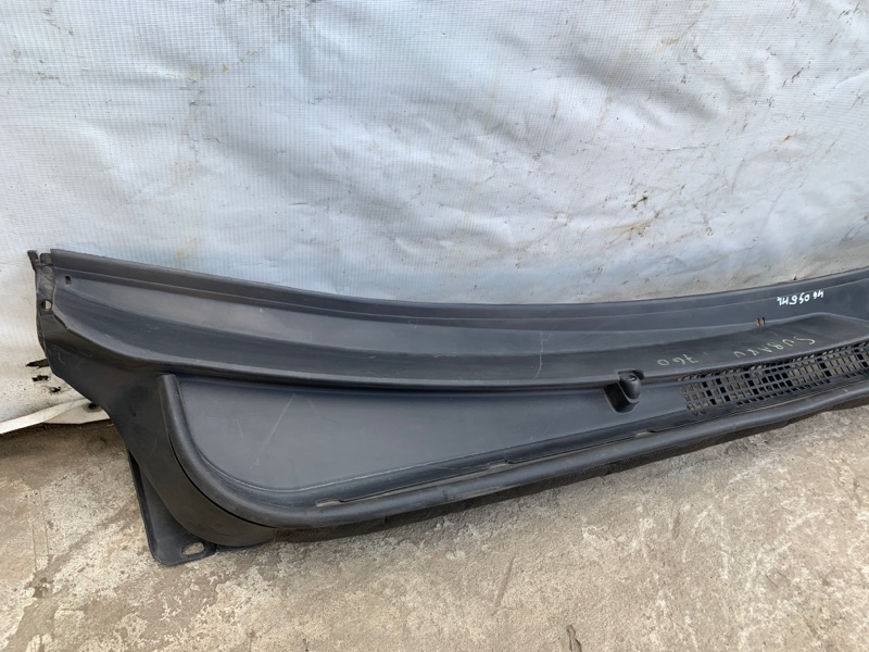 Пластик под лобовое стекло / Жабо OUTBACK 09-14 BR