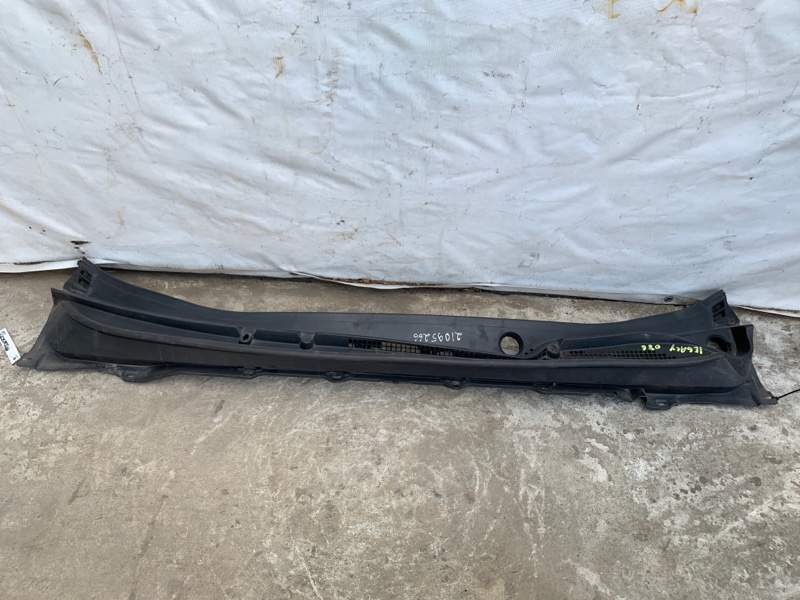 Пластик под лобовое стекло / Жабо LEGACY 09-15 BM