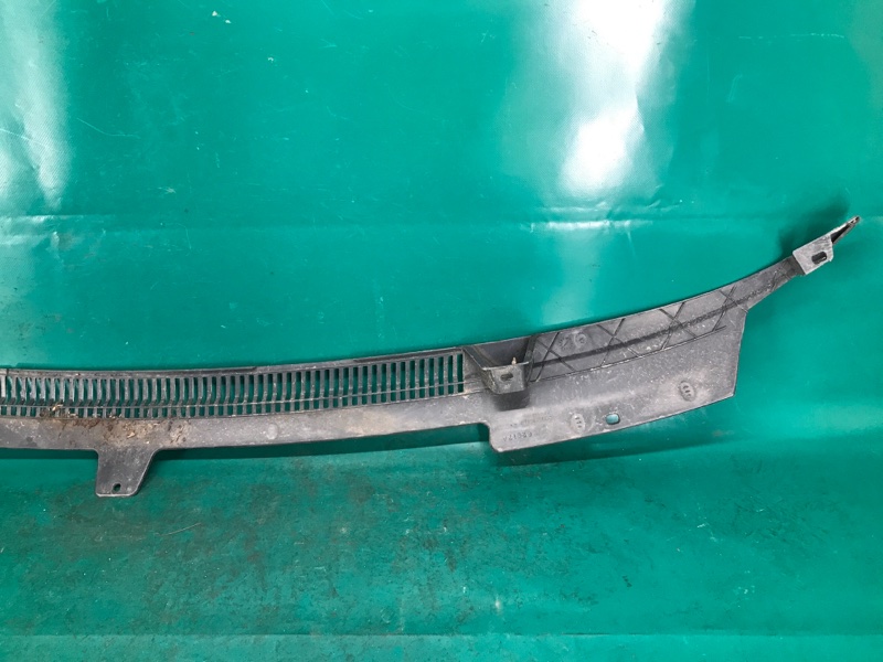 Пластик под лобовое стекло / Жабо JOURNEY 08-20 JC