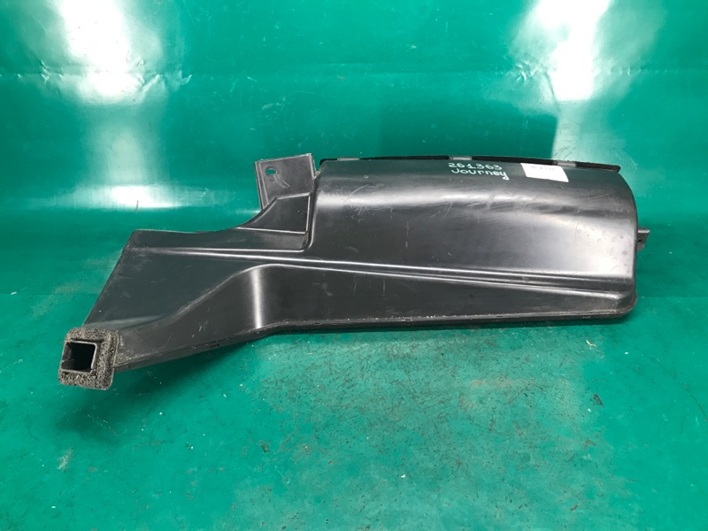 Воздуховод салона левый JOURNEY 08-20 JC