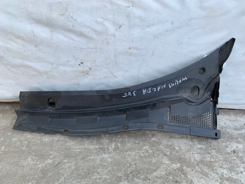 Пластик под лобовое стекло / Жабо левый MAZDA 3 BK 03-08 BN8V-50-7S0F Б/У