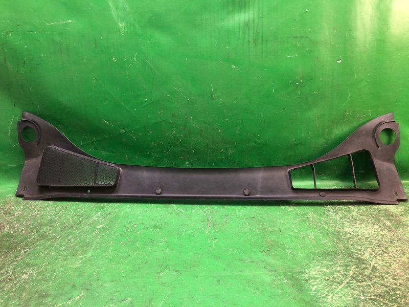 Пластик под лобовое стекло / Жабо FORD FOCUS 10-18 BM51A02216AF Б/У