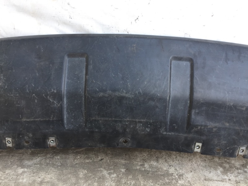 Накладка бампера передняя OUTLANDER XL 05-13 Накладка бампера передняя OUTLANDER XL 05-13