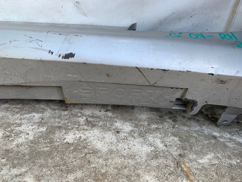 Накладка порога наружная правая G25/G35/G37/Q40 06-14 Накладка порога наружная правая G25/G35/G37/Q40 06-14